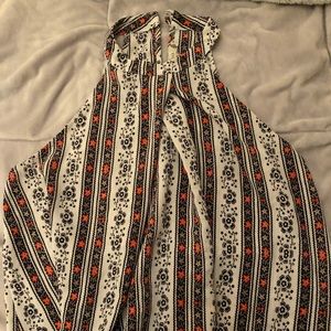 Flowered blouse 🌺